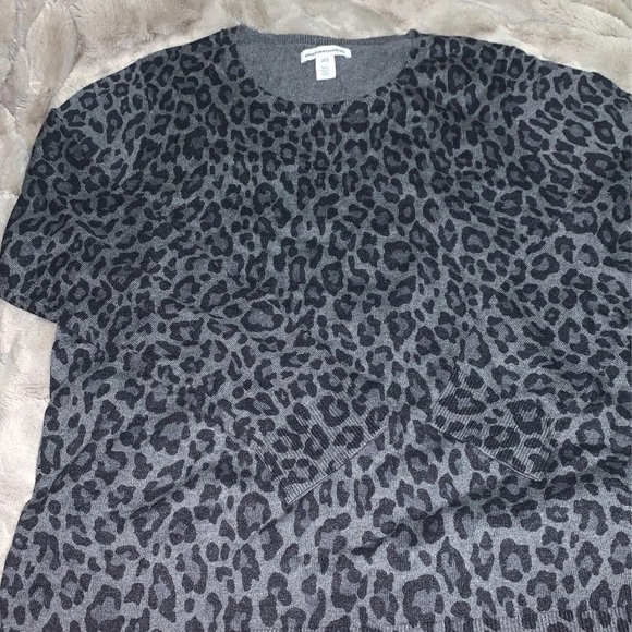 Amazon Essentials Top - Picture 2 of 4